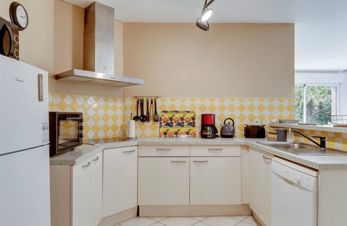 Libourne House | L'Escapade de Sauvagnac – Family house with garden in Libourne, peaceful, close to market & lake