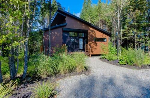 Pont-Rouge Ski Chalet | L'Escapade du Domaine - Peaceful Nature Stay