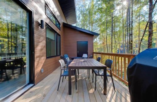 Pont-Rouge Ski Chalet | L'Escapade du Domaine - Peaceful Nature Stay