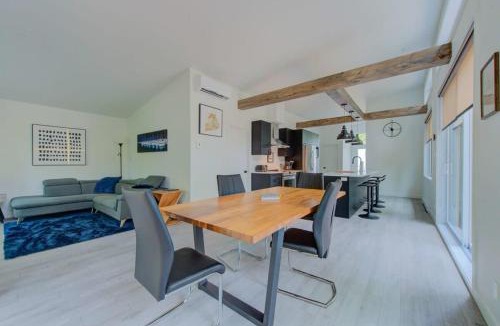 Pont-Rouge Ski Chalet | L'Escapade du Domaine - Peaceful Nature Stay