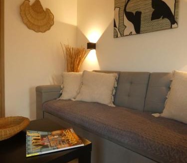 Charavines Apartment | L'ESCAPADE DU LAC private beach lac de Paladru