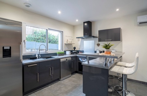 Nexon Apartment | L'Escapade du Petit Mas - Appt climatisé