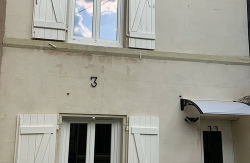 Saumur House | "L'ESCAPADE" house downtown Saumur with terrace