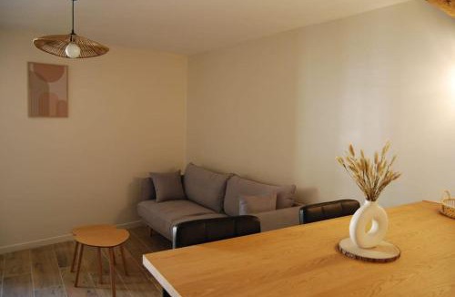 Cremieu Apartment | L'Escapade, spacieux duplex