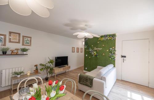 Saumur Apartment | L'Escapade Végétale - Centre Ville