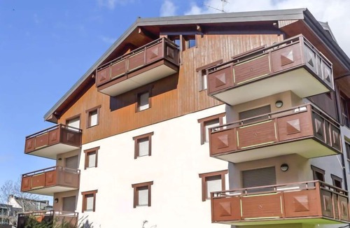 Chamonix City Centre Apartment | L'Espace Montagne by Interhome