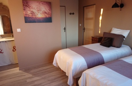 Uchaud Bed & Breakfast | L'Esperluette