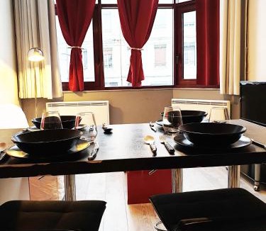 Republique - Tolstoi Apartment | L Esprit Loft, Duplex pour 4 proche Lyon et PartDieu