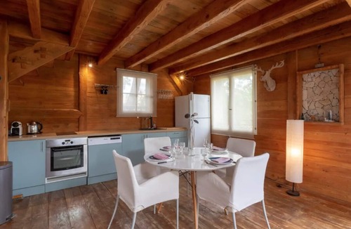 Vendargues Ski Chalet | L'Esprit Montpel "La Cabane-Chalet de Montagne