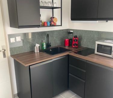 Malemort-du-Comtat House | l'Esquirou