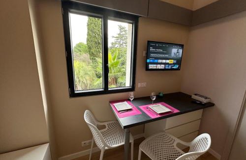 Milhaud Apartment | L'Esquisse Taupe - Parking Clim Netflix Canal