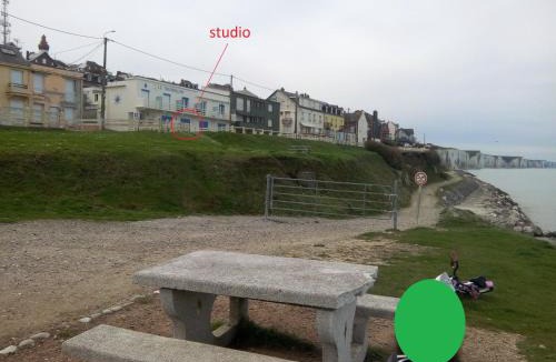 Ault Apartment | l'essentiel