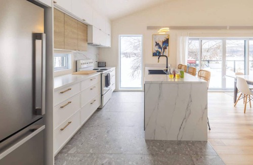 Pohenegamook Ski Chalet | L'Estacade -Lakefront & Private Beach