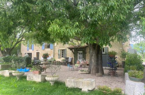 Ansouis Bed & Breakfast | l'Estagnol