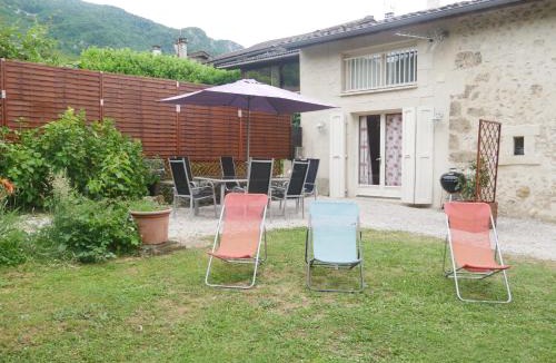 Saint-Jean-en-Royans House | L'Estapade des Tourelons