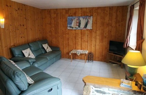 Pommerit-Jaudy Cottage | L'Etable - Delightful holiday cottage close to the beautiful Pink Granite Coast