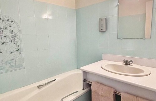 Vayres House | L'Etape