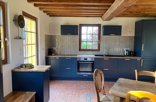 Livarot-Pays-d'Auge House | L'Etape Normande ~ country house with Jacuzzi