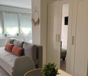 Chateau Apartment | L'ethnique cottage 30m2 2 personnes avec extérieur