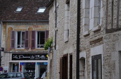 Chablis Apartment | L'Eutopia, plein cœur de Chablis, parking gratuit