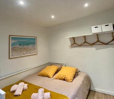 Montauban Apartment | L'Evasion - Place Nationale - Netflix