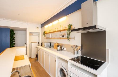 Saint-Donatien Apartment | L'Extra-Bille - Ancien Bar avec Flipper Atypique