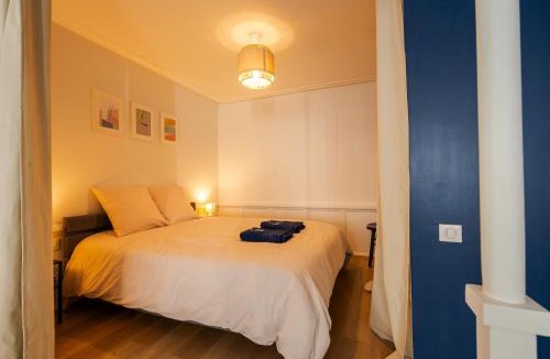Saint-Donatien Apartment | L'Extra-Bille - Ancien Bar avec Flipper Atypique