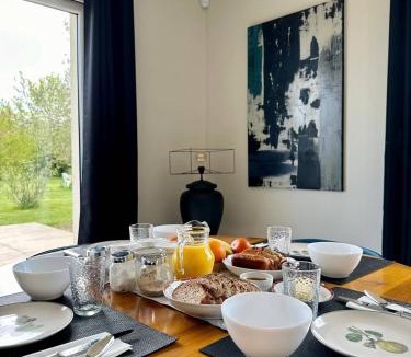 Saint-Georges-les-Baillargeaux Bed & Breakfast | L Ecrin d Anabelle