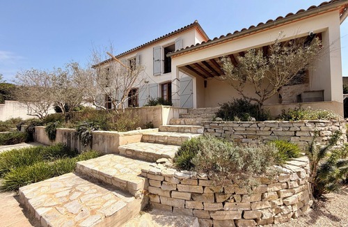 Saint-Hippolyte-de-Montaigu Villa | L’Éclat d’Uzès - Elegant Villa with Pool near Uzès
