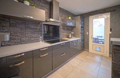 Saint-Laurent-de-la-Salanque Villa | L'onde calme, Charming villa with pool