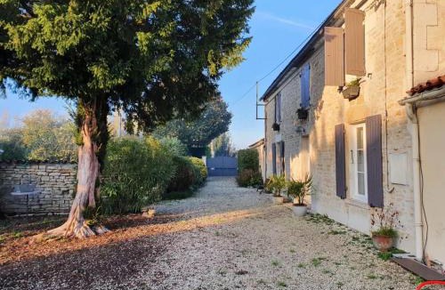 Chaille-les-Marais House | L'hébergerie sablotine