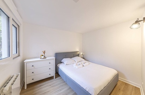 Saint-Serge Apartment | L'Hévéa - Appartement proche centre-ville