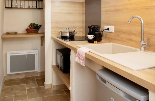 Pichanges House | L' Hôte Antique