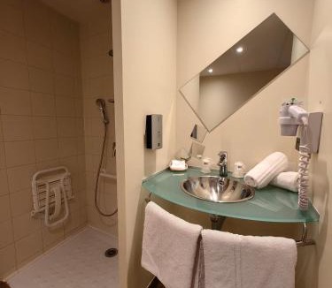 Chartres Hotel | L'HÔTEL de CHARTRES