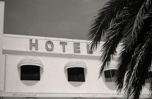 Le Grau-Du-Roi Hotel | L'Hôtel De La Plage