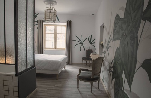 Anduze Hotel | L'hôtel du Garage des Cevennes