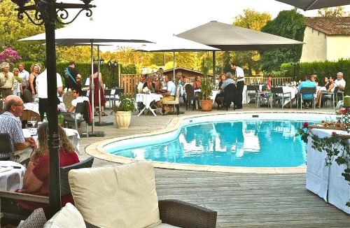 Aubeterre-sur-Dronne Hotel | L'Hôtel du Périgord