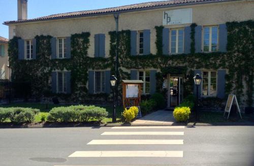 Aubeterre-sur-Dronne Hotel | L'Hôtel du Périgord