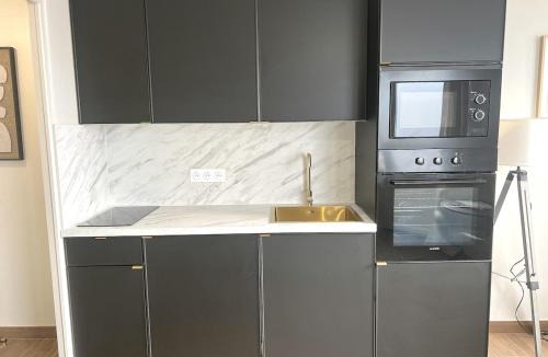 Fontaine-Notre-Dame Apartment | L'Hakuna II - Suite et Spa