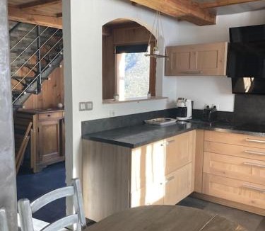 Utelle Apartment | L’Happyness maison à Figaret