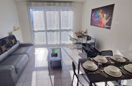 Meyzieu Centre Apartment | L'Harmonie Meyzieu