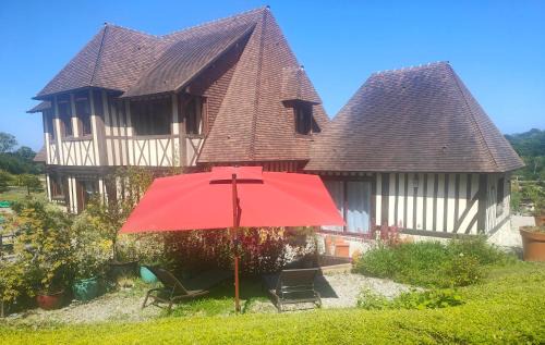 Saint-Pierre-Azif Bed & Breakfast | L'Herbe aux Vaches