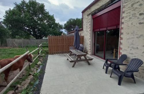 L'Herbergement House | L'Herbergement, Gîte au calme avec Poneys