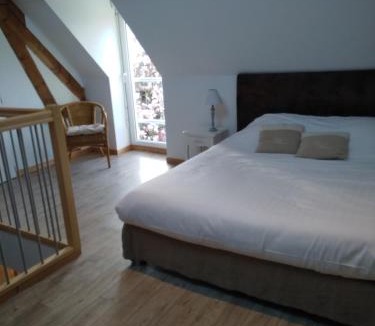 Givenchy-en-Gohelle House | L'Heure Bleue gîtes et chambres d'hôtes