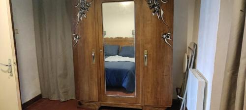 Guipy House | L'hirondelle