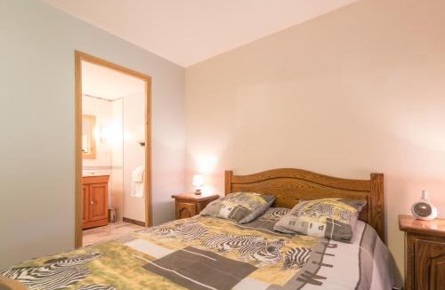 Lantilly House | L'Hirondelle