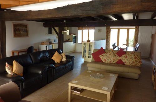 Saint-Mathieu House | L'Hirondelle Gite