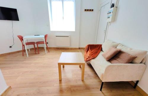 Croix Apartment | L'Horizon - AbsoluteHome