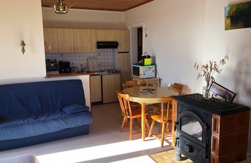 Asnelles Apartment | L'Horizon Bleu (Blue Horizon), sea front