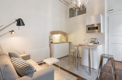 Centre Apartment | L'HORLOGE - Cocon de Charme au coeur de Rennes